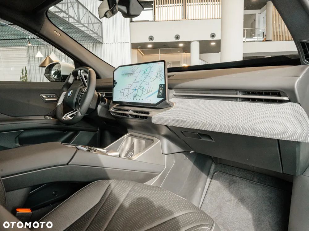 BMW iX3 - 8