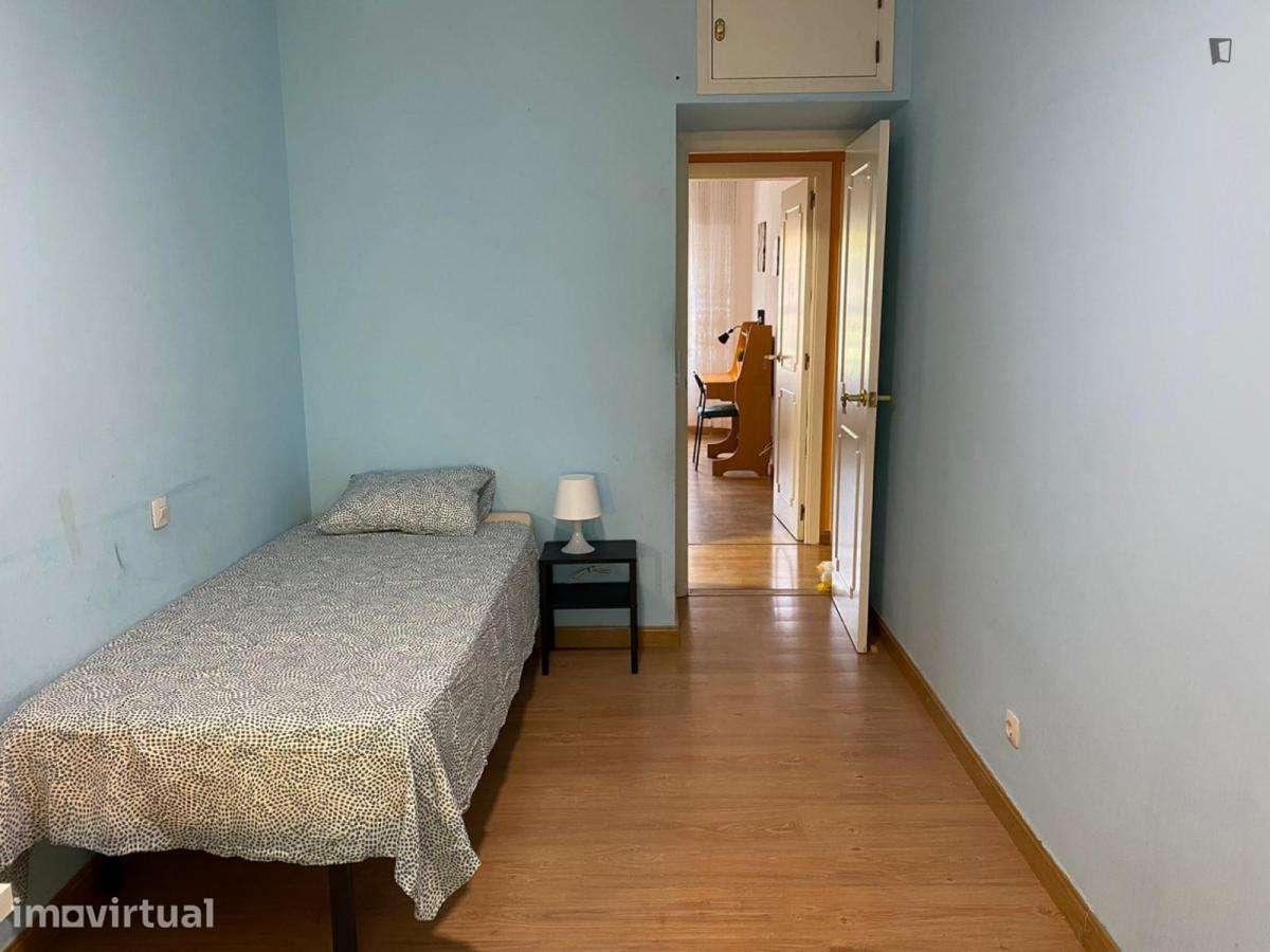 Quarto - localizado em Arroios Lisbon - Grande imagem: 3/12