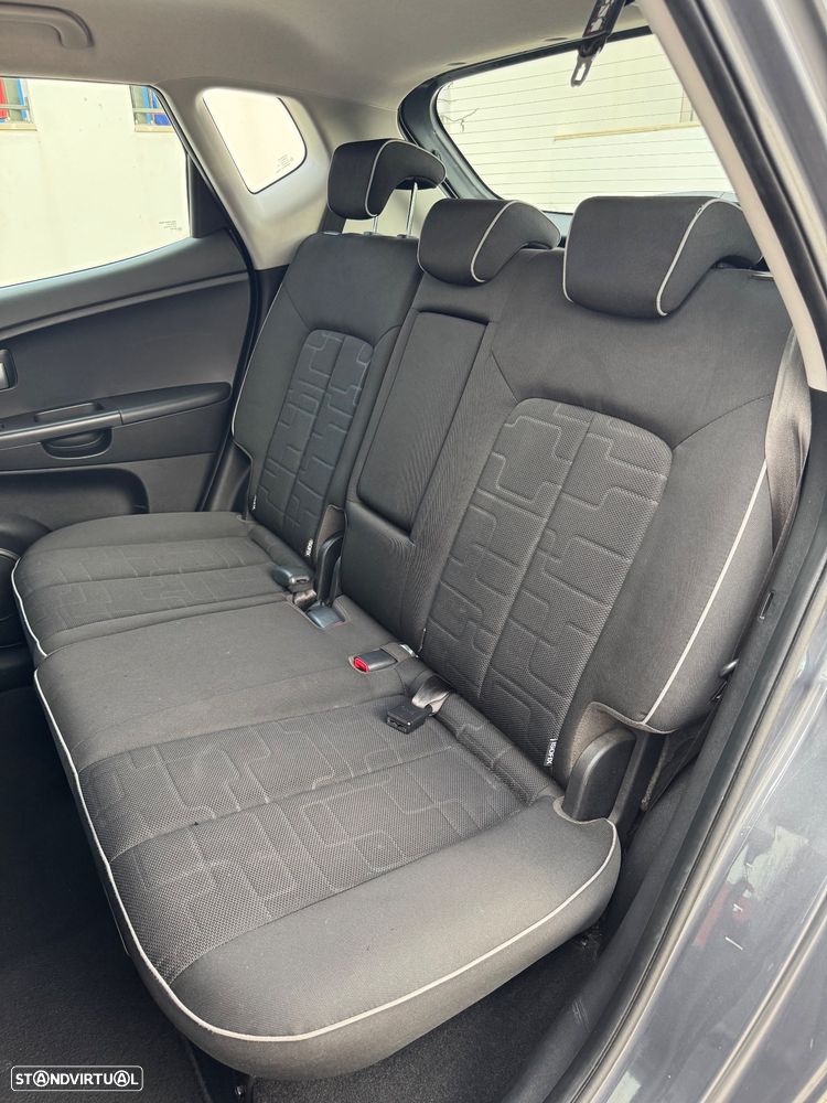 Kia Venga 1.4 CRDi LX ISG - 12