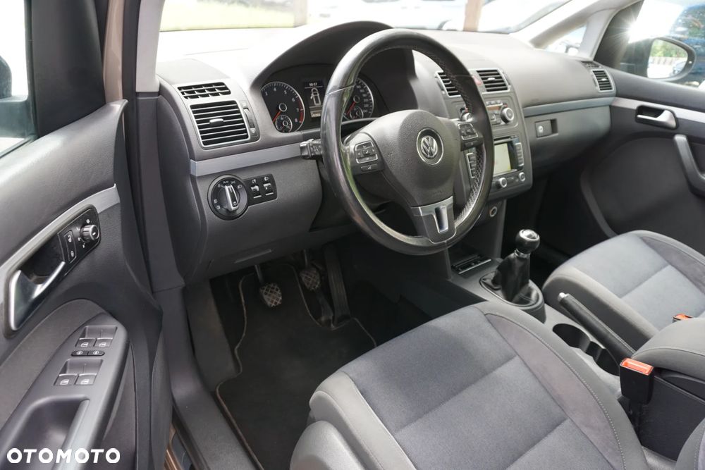 Volkswagen Touran 1.4 TSI STYLE - 7