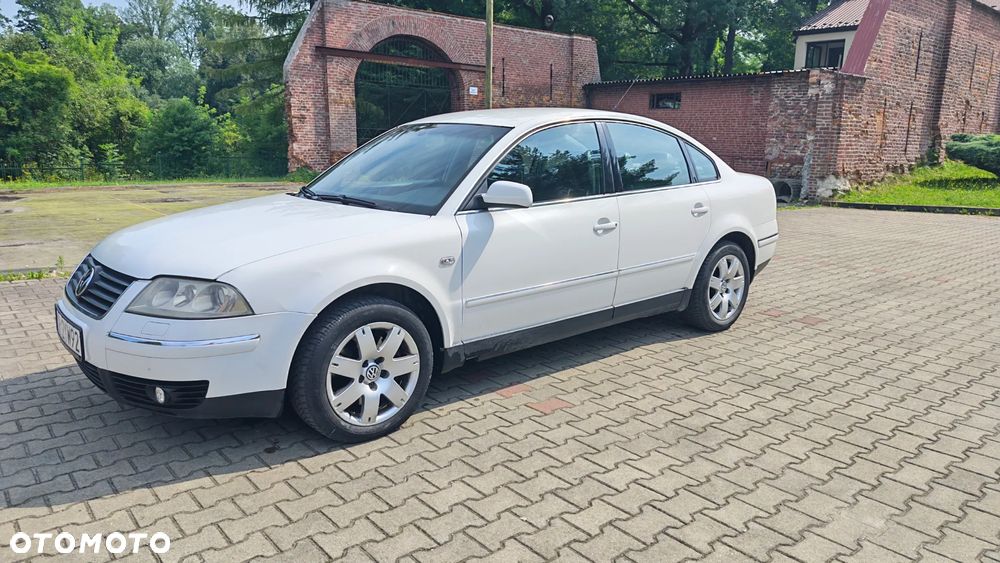 Volkswagen Passat - 8
