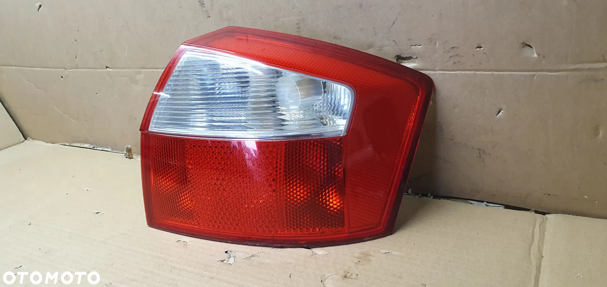 Lampa prawy tył tylna prawa Audi A4 B6 Sedan 8E0945096C - 3