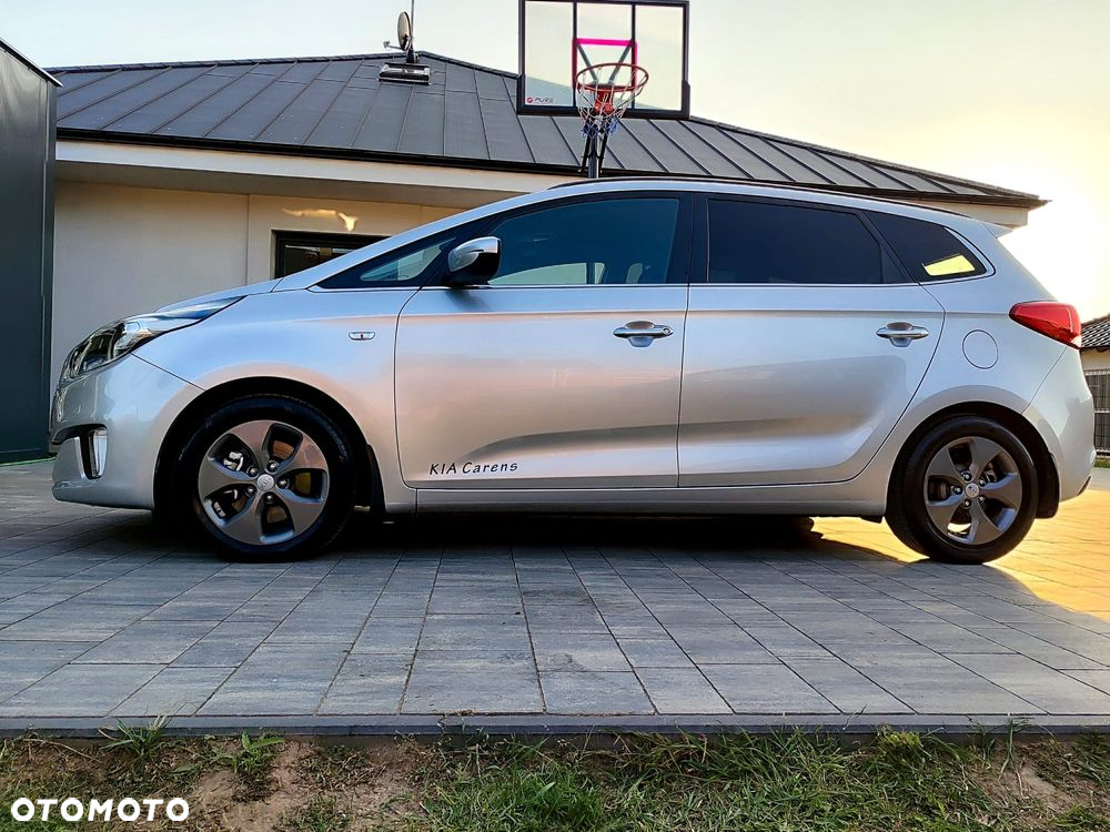 Kia Carens 1.7 CRDi M - 3
