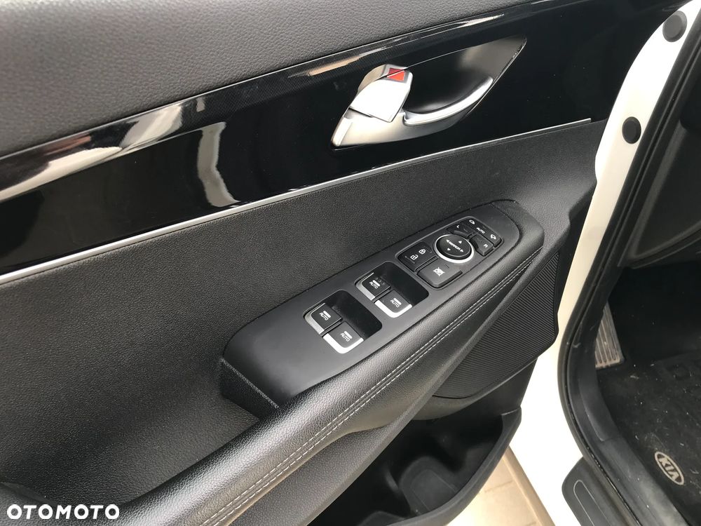 Kia Sorento 2.0 CRDI M - 11
