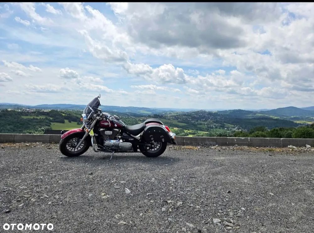 Suzuki Intruder - 3