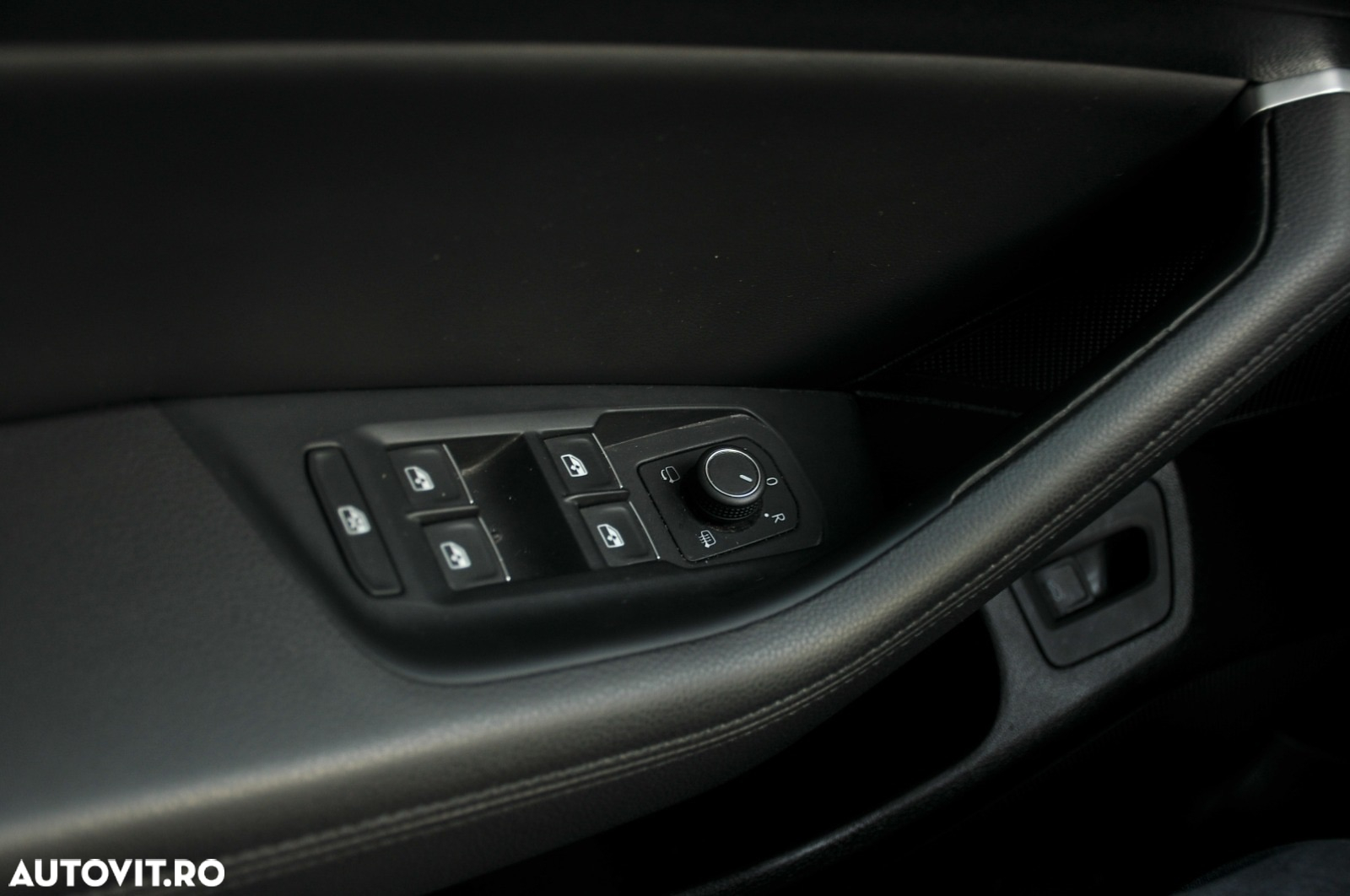 Volkswagen Passat - 12