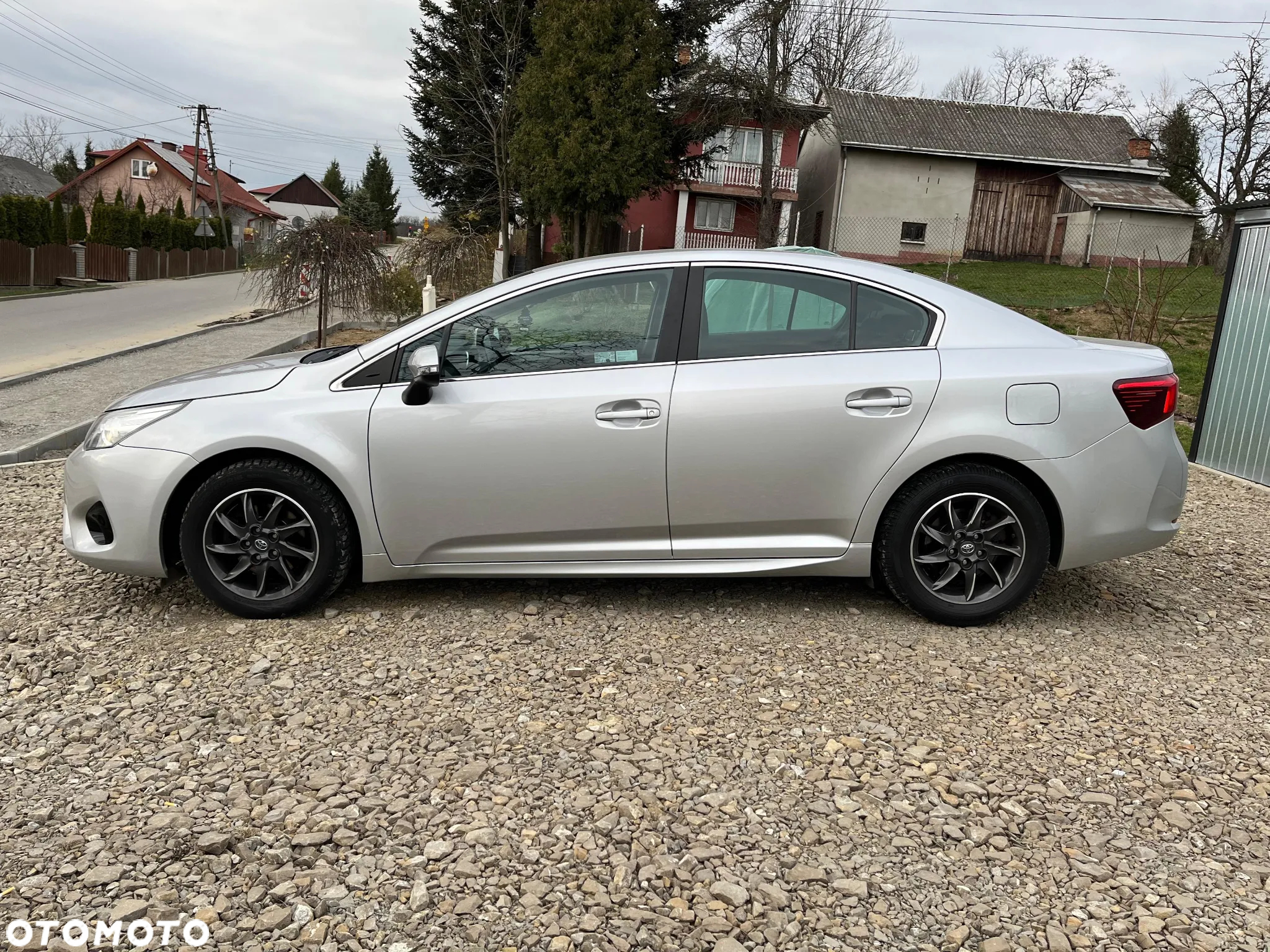 Toyota Avensis 1.8 Active - 6