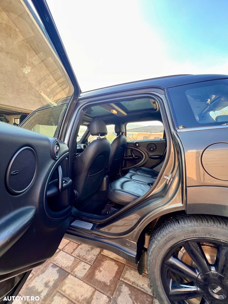 Mini Countryman Cooper SD ALL4 - 18