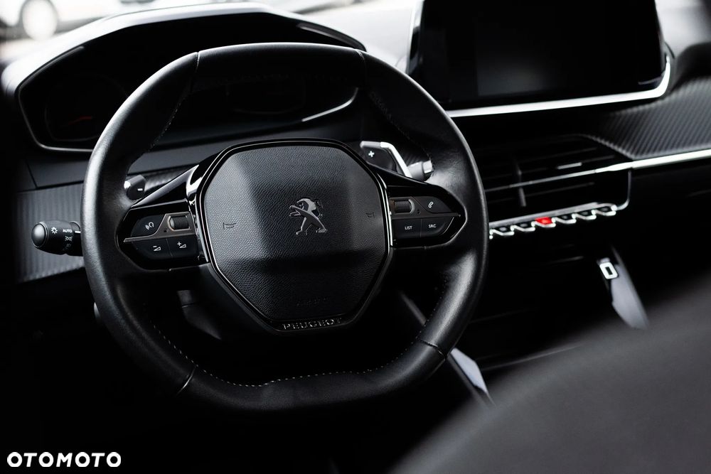 Peugeot 208 1.2 PureTech Active Pack S&S EAT8 - 5