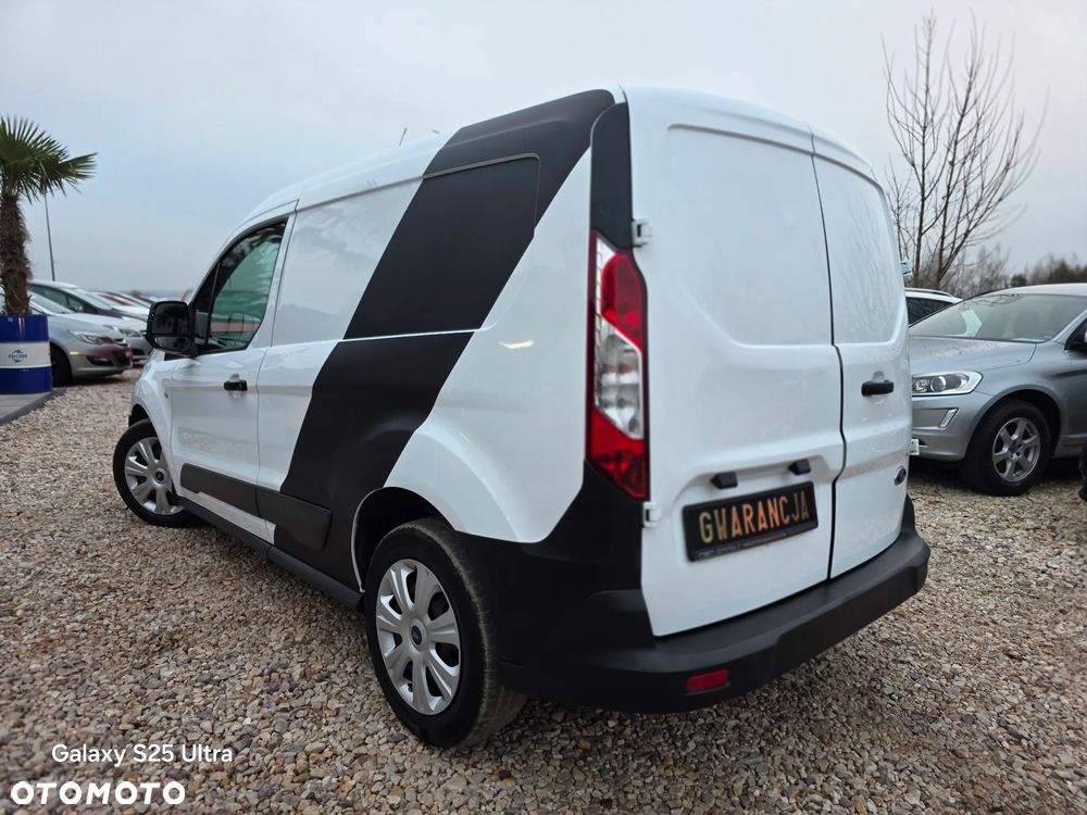Ford Transit Connect - 23