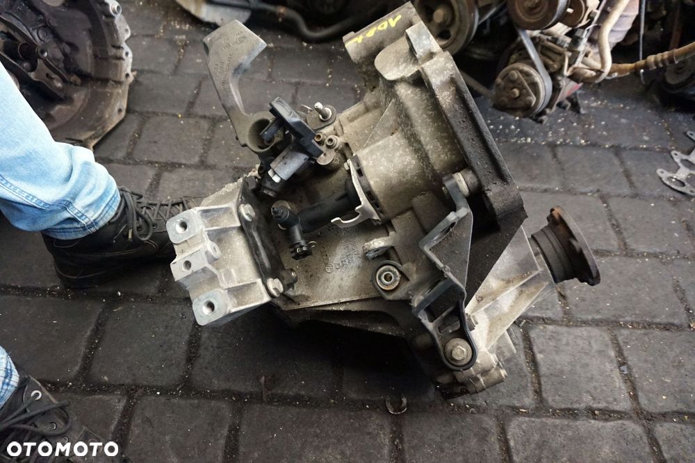 SKRZYNIA BIEGÓW MANUALNA A3 8P LIFT 1.6 8V LVN AUDI 2008-2013 - 4