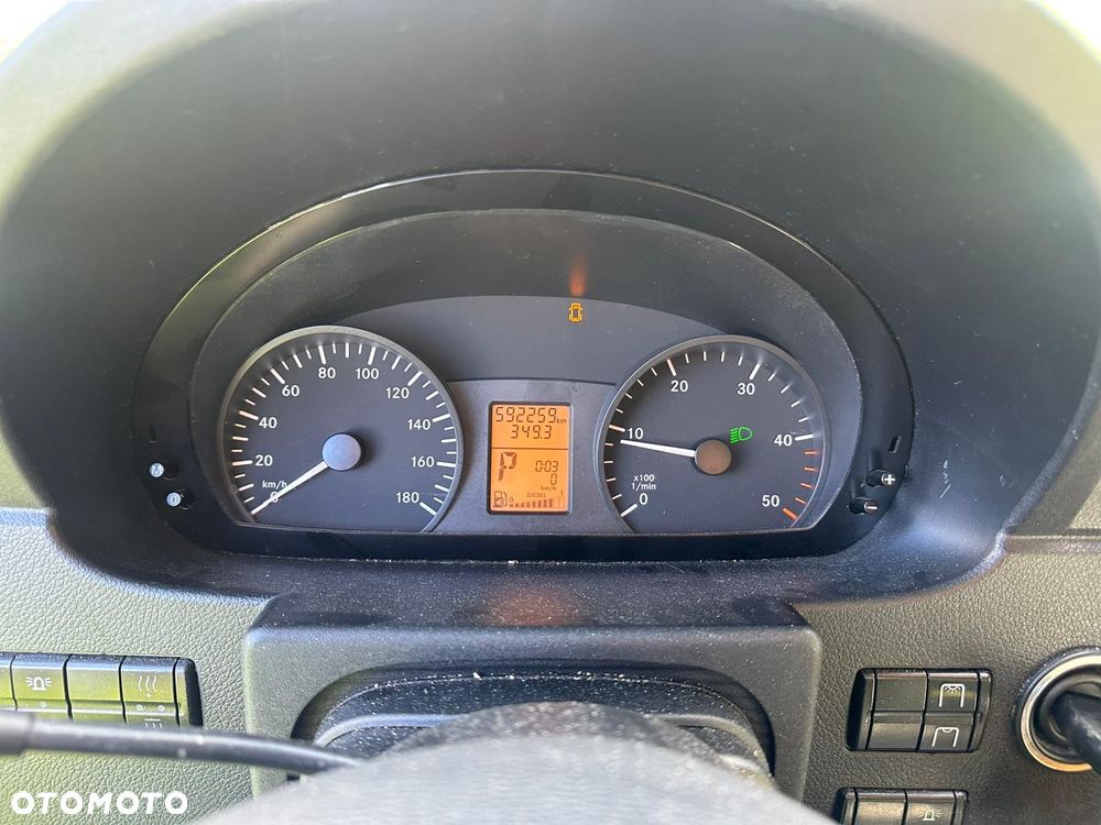 Mercedes-Benz Sprinter - 9
