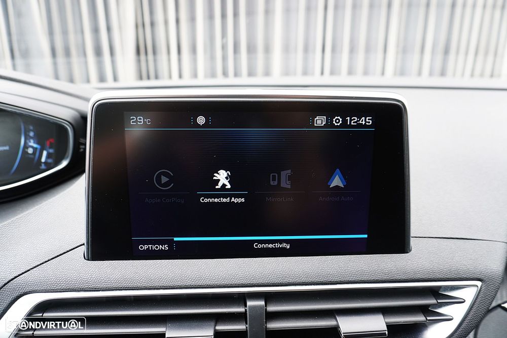 Peugeot 3008 PureTech 130 Stop & Start GPF EAT8 Active — fotografia 30