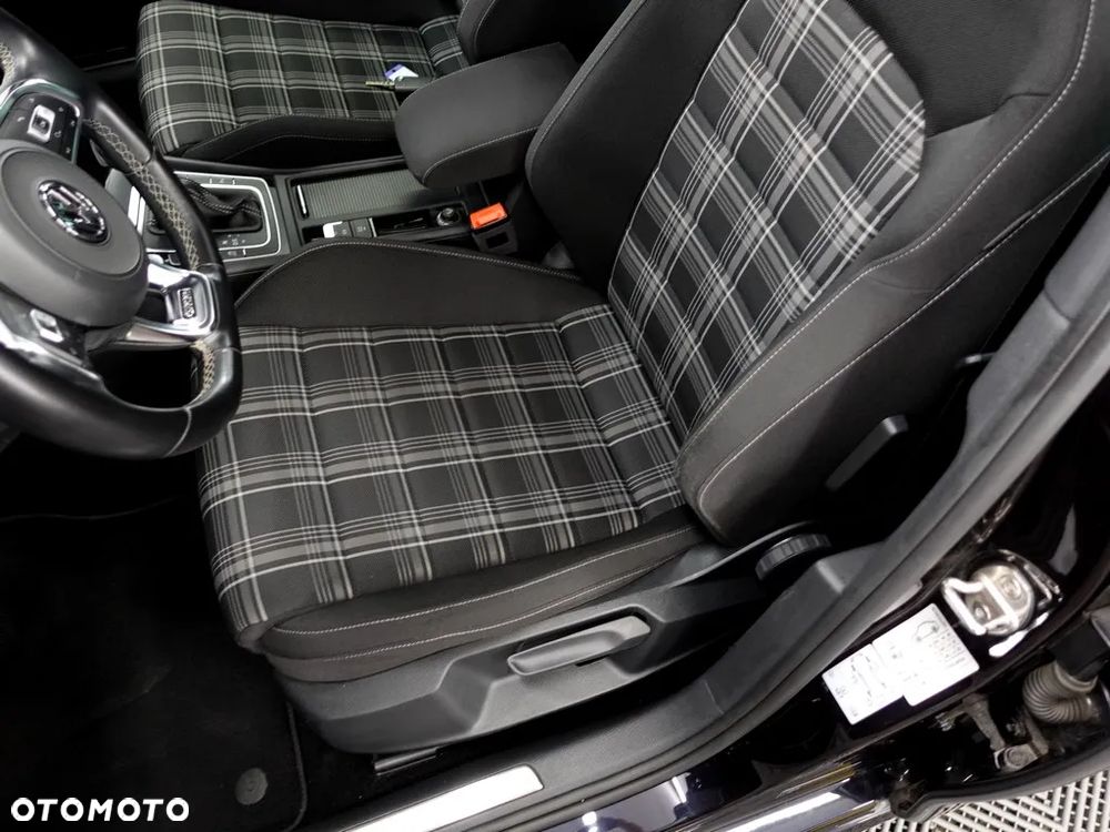 Volkswagen Golf VII 2.0 TDI BMT GTD DSG - 14