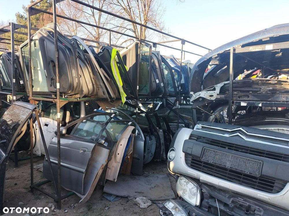 DRZWI KOMPLETNE LEWY TYŁ FORD FUSION I W3 - 7