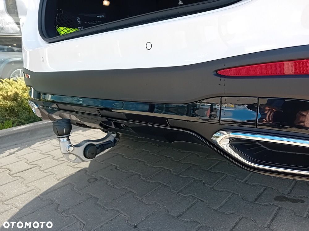 Mercedes-Benz GLC - 16