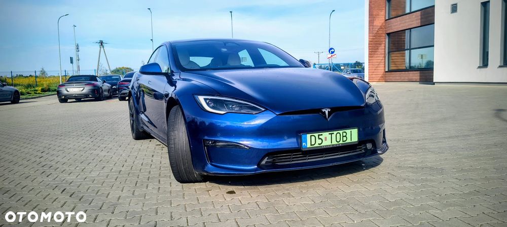 Tesla Model S - 2