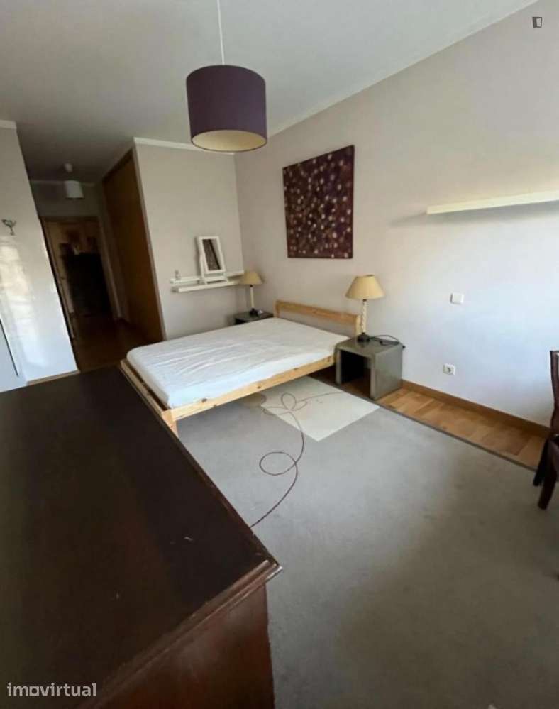 Quarto - localizado em Sete Rios Lisbon - Grande imagem: 2/4
