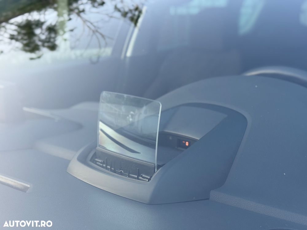 Peugeot 3008 HYbrid4 2.0 HDI FAP ETG + Electric - 11
