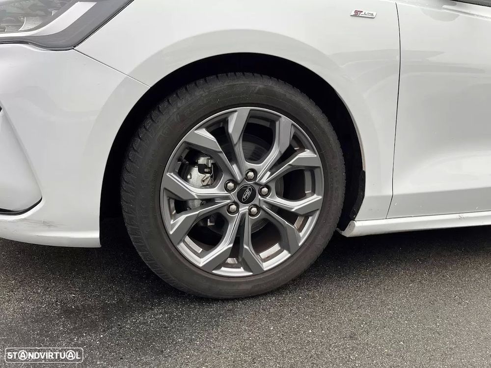 Ford Focus 1.0 EcoBoost MHEV ST-Line X Aut. - 59