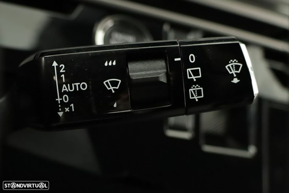 Peugeot 5008 1.2 Hybrid Allure e-DCS6 - 17