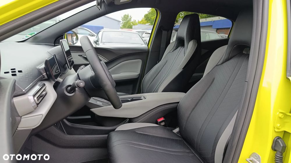 BYD Dolphin Surf 43.2kWh Comfort - 19