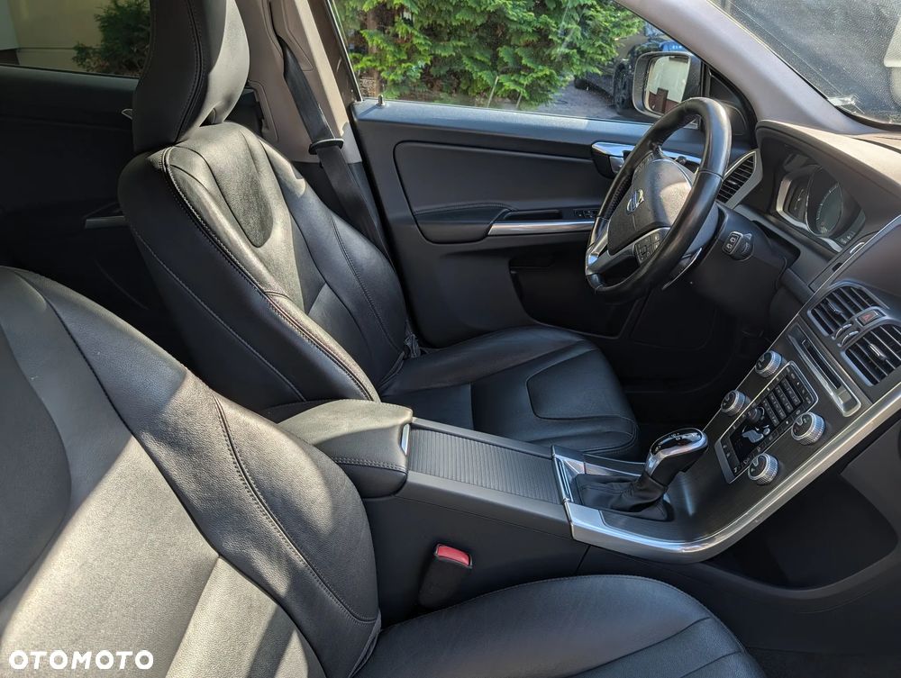 Volvo XC 60 T5 AWD Summum - 26
