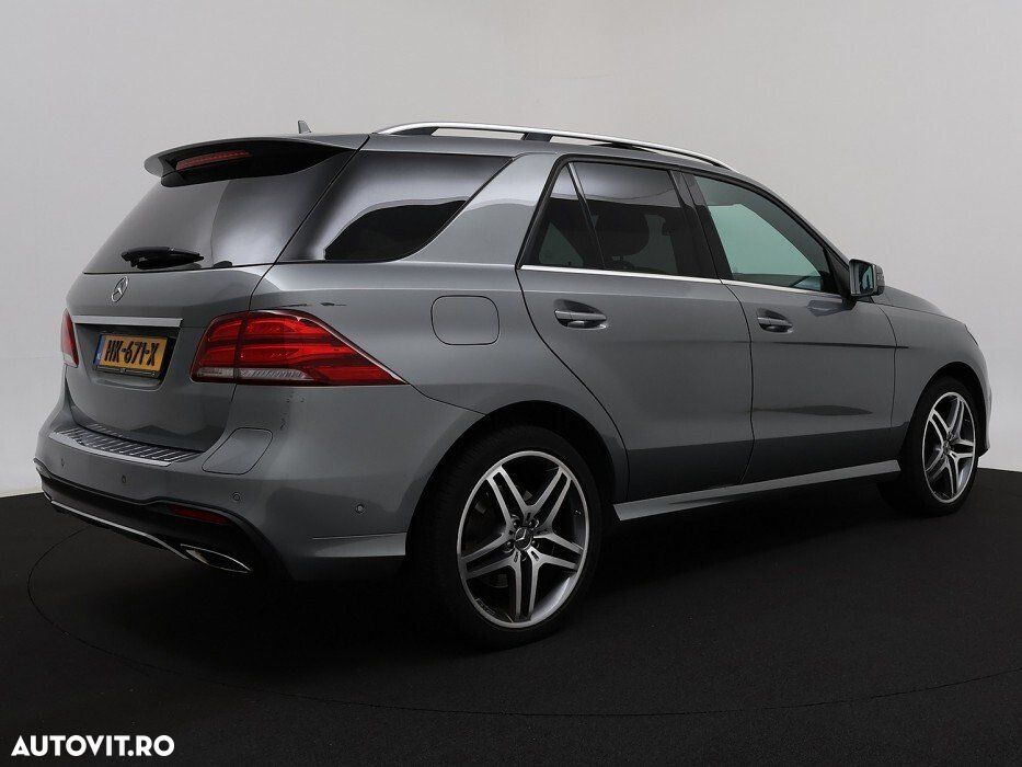 Mercedes-Benz GLE - 12