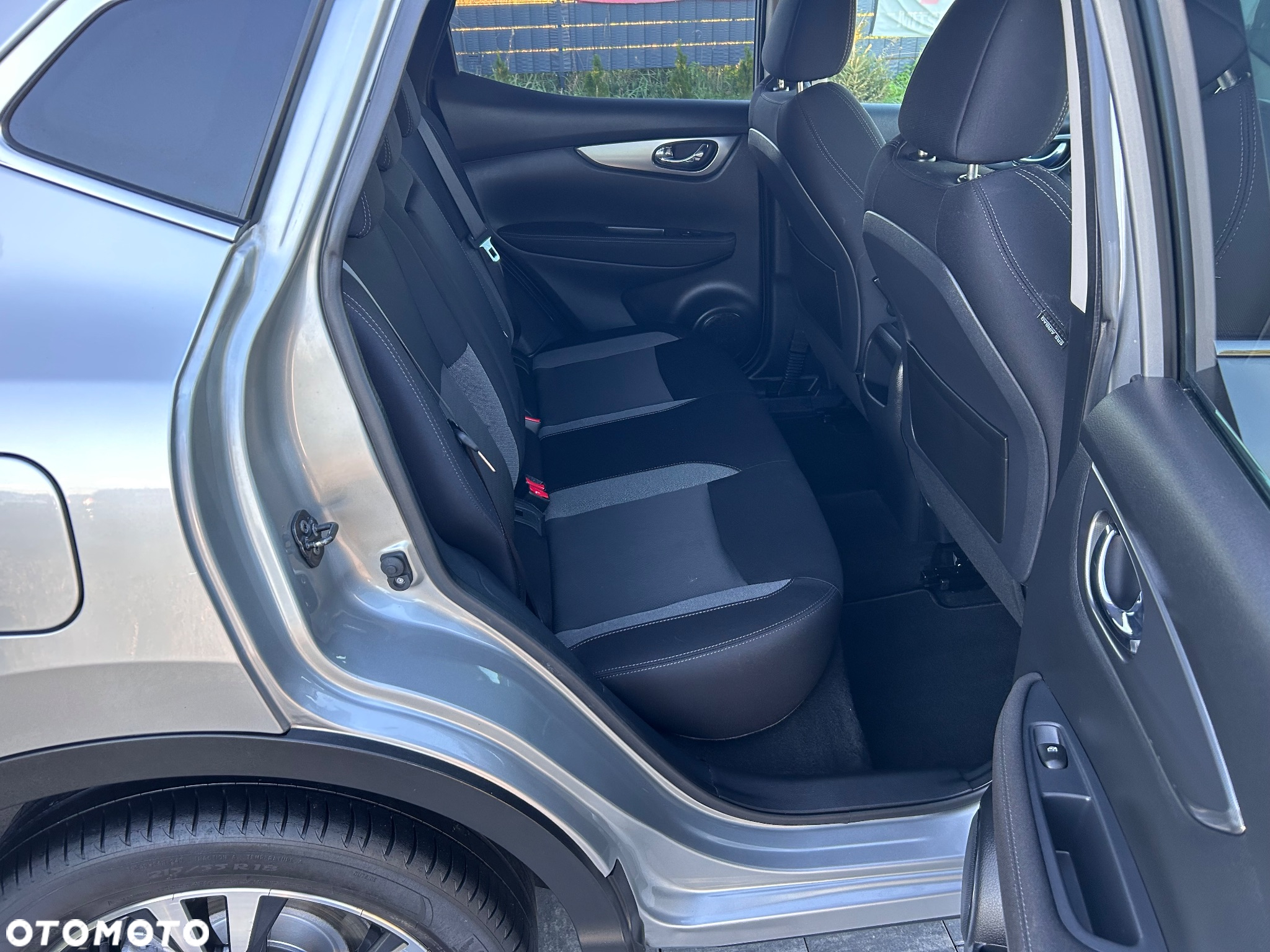 Nissan Qashqai 1.6 DIG-T N-Connecta - 15