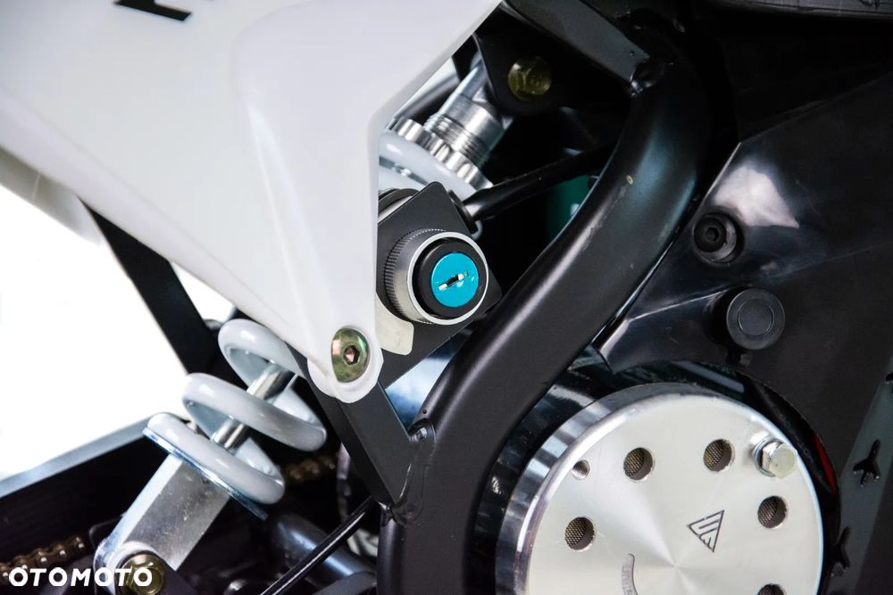 XTR 702 E-start - 10