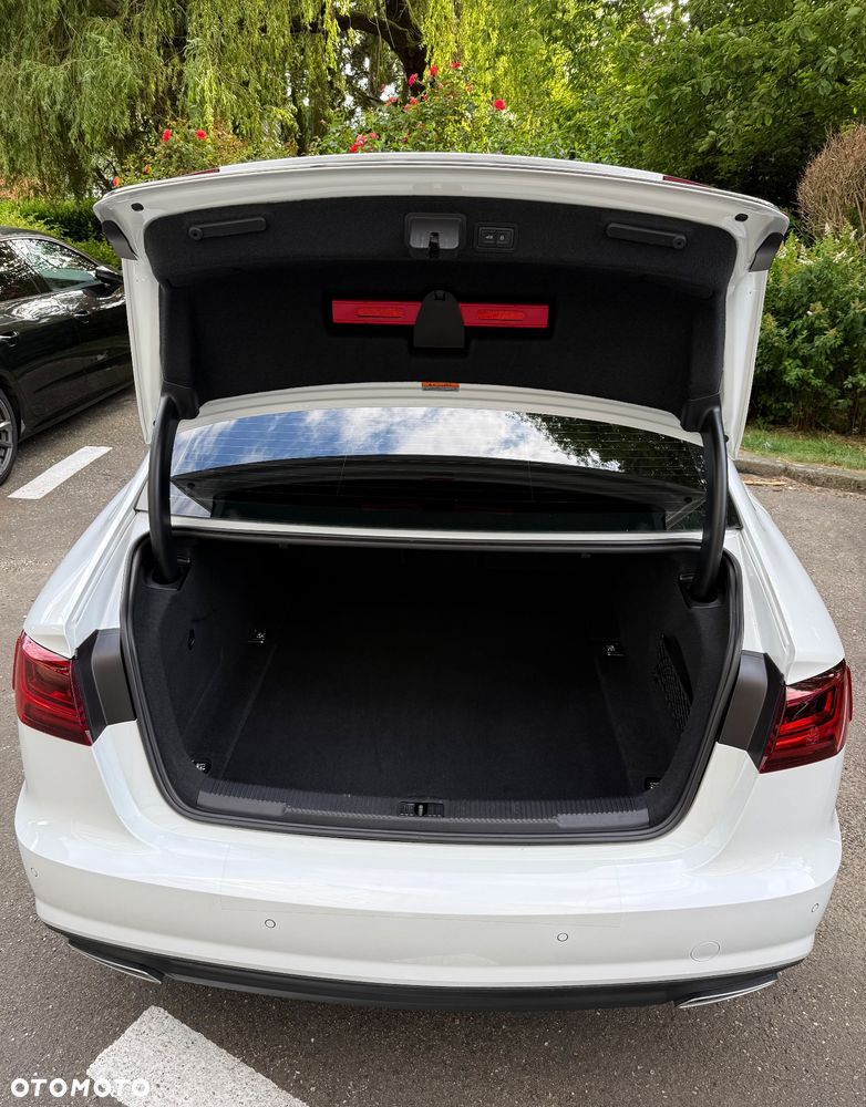 Audi A6 Limousine 2.0 TDI Ultra DPF S tronic - 18