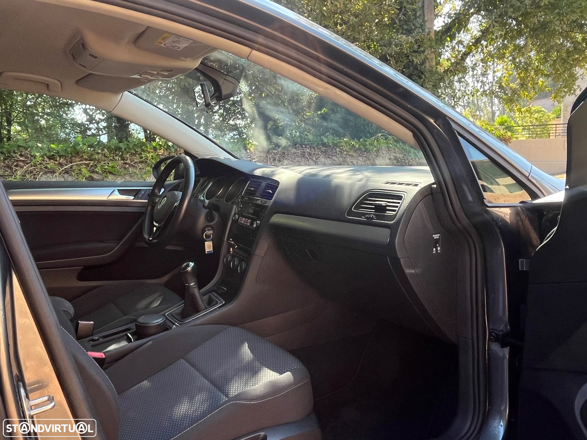 VW Golf 1.0 TSI Confortline - 28