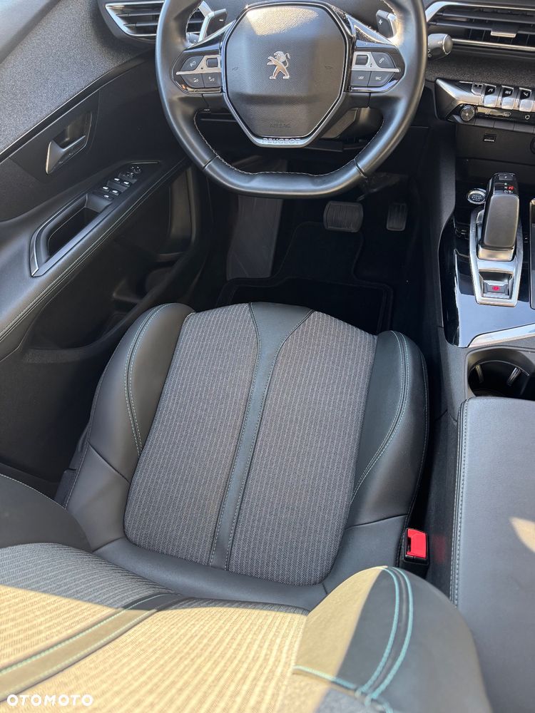 Peugeot 3008 1.6 PureTech Hybrid PHEV Active Pack S&S EAT8 - 31