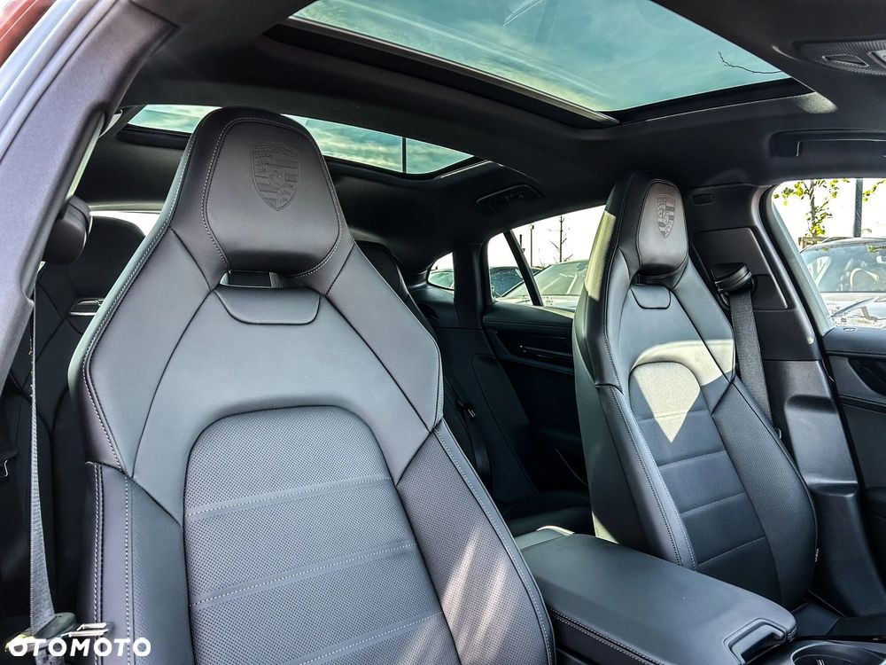 Porsche Panamera 4S E-Hybrid PHEV - 12