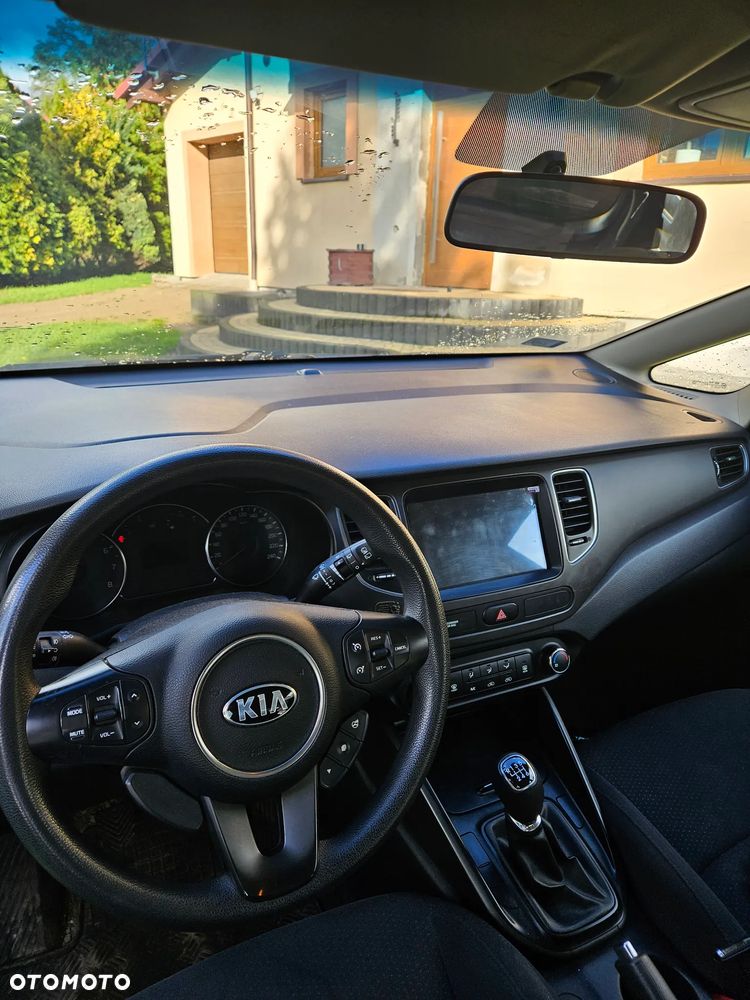 Kia Carens 1.6 GDI S - 2