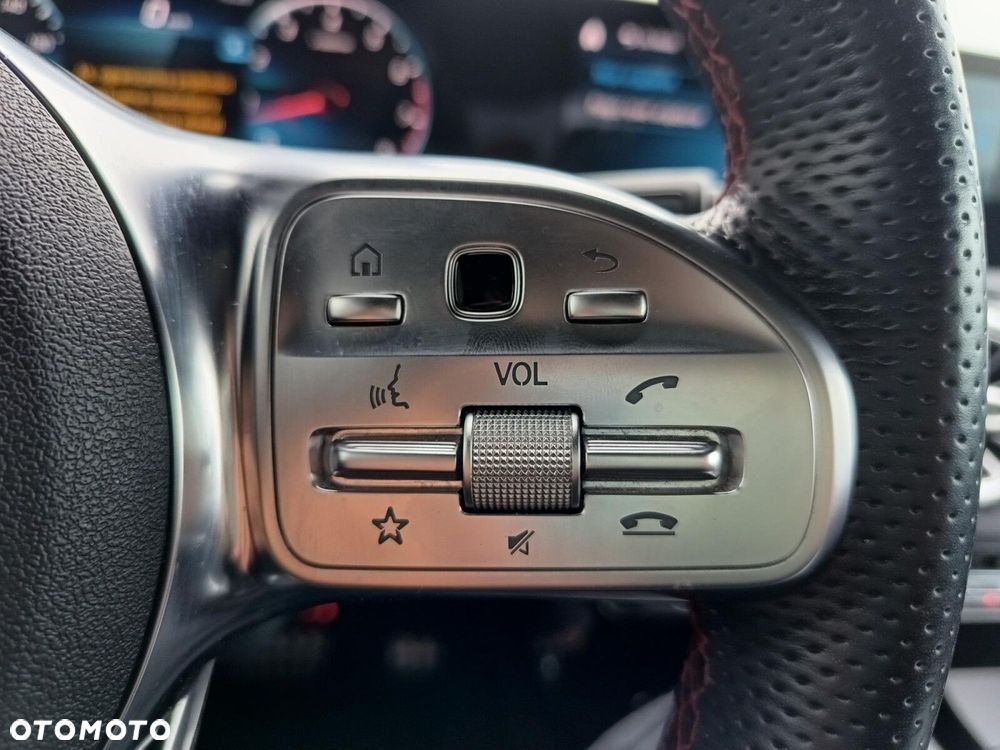 Mercedes-Benz CLA 220 4-Matic 7G-DCT - 20