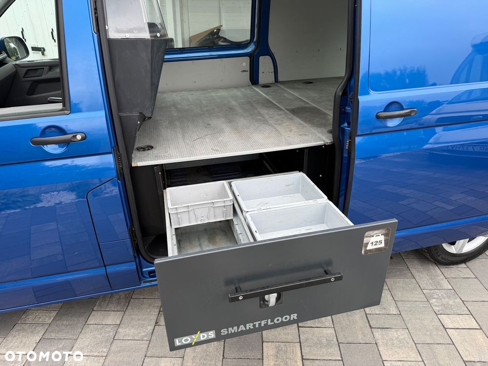 Volkswagen Transporter - 27