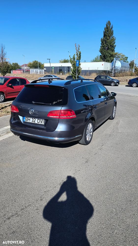 Volkswagen Passat - 11