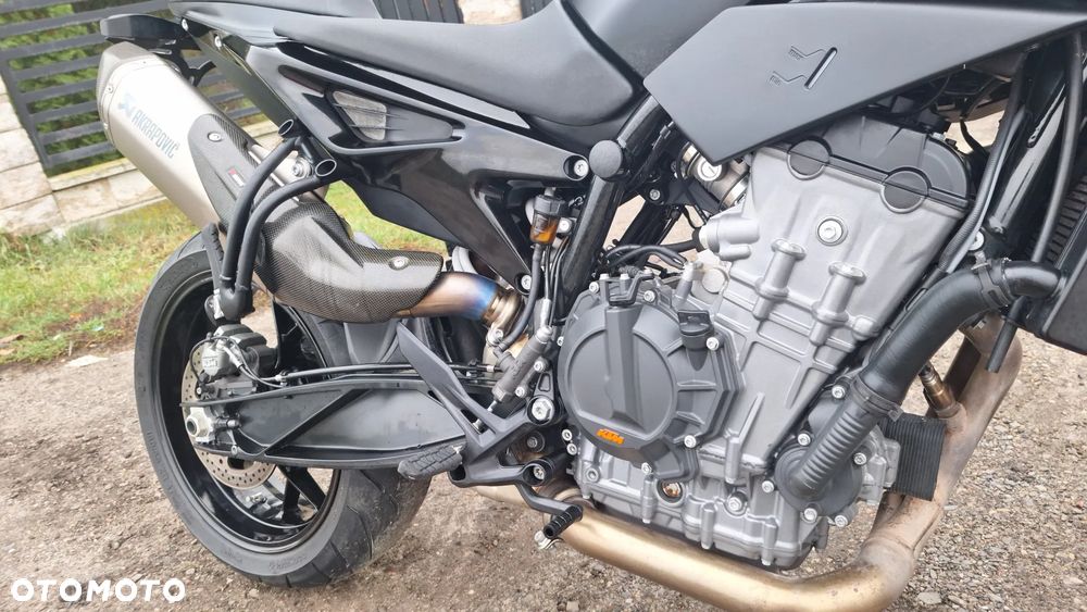 KTM DUKE 890 - 38