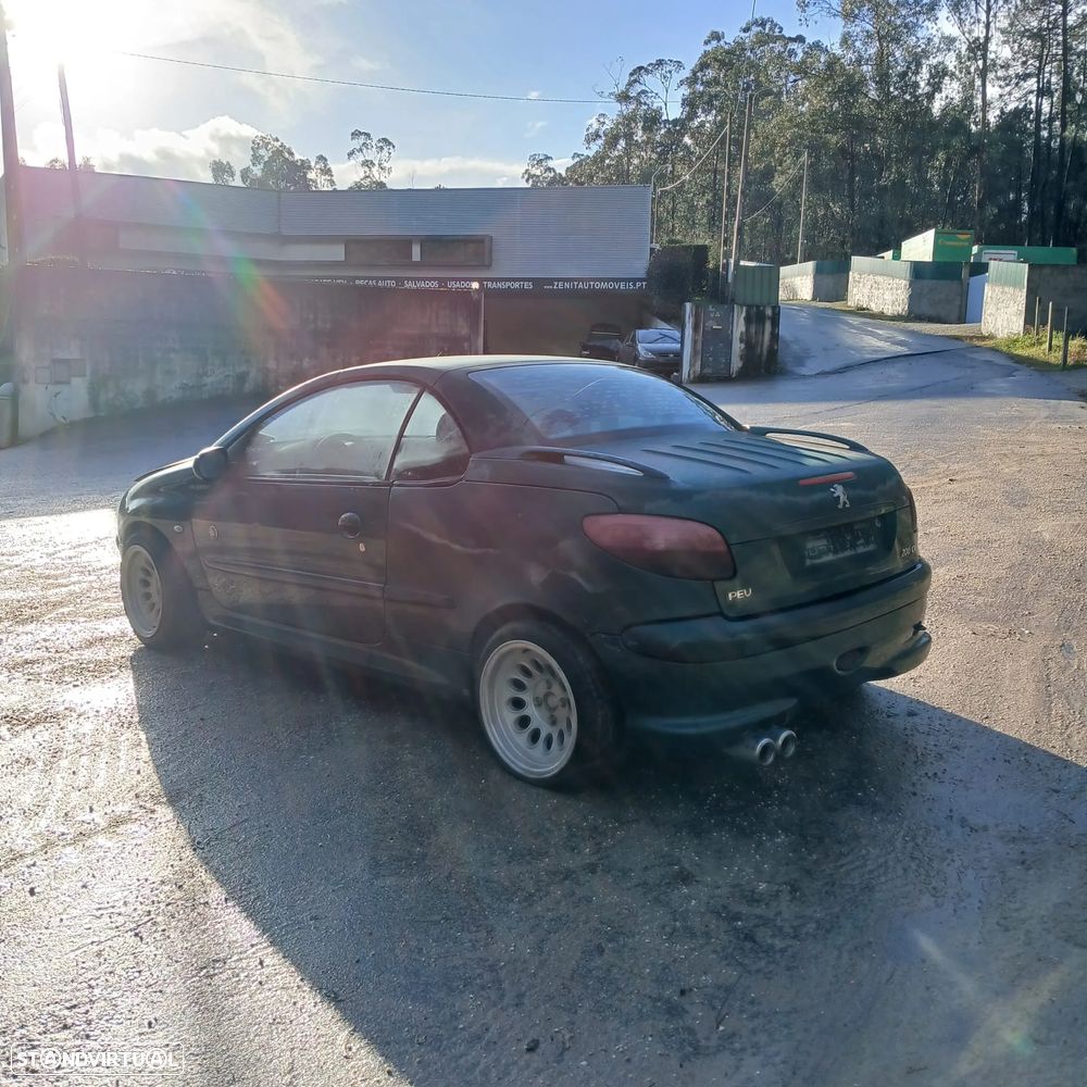 Peugeot 206 CC 1.6 de 2004 - Peças Usadas (10307) - 3