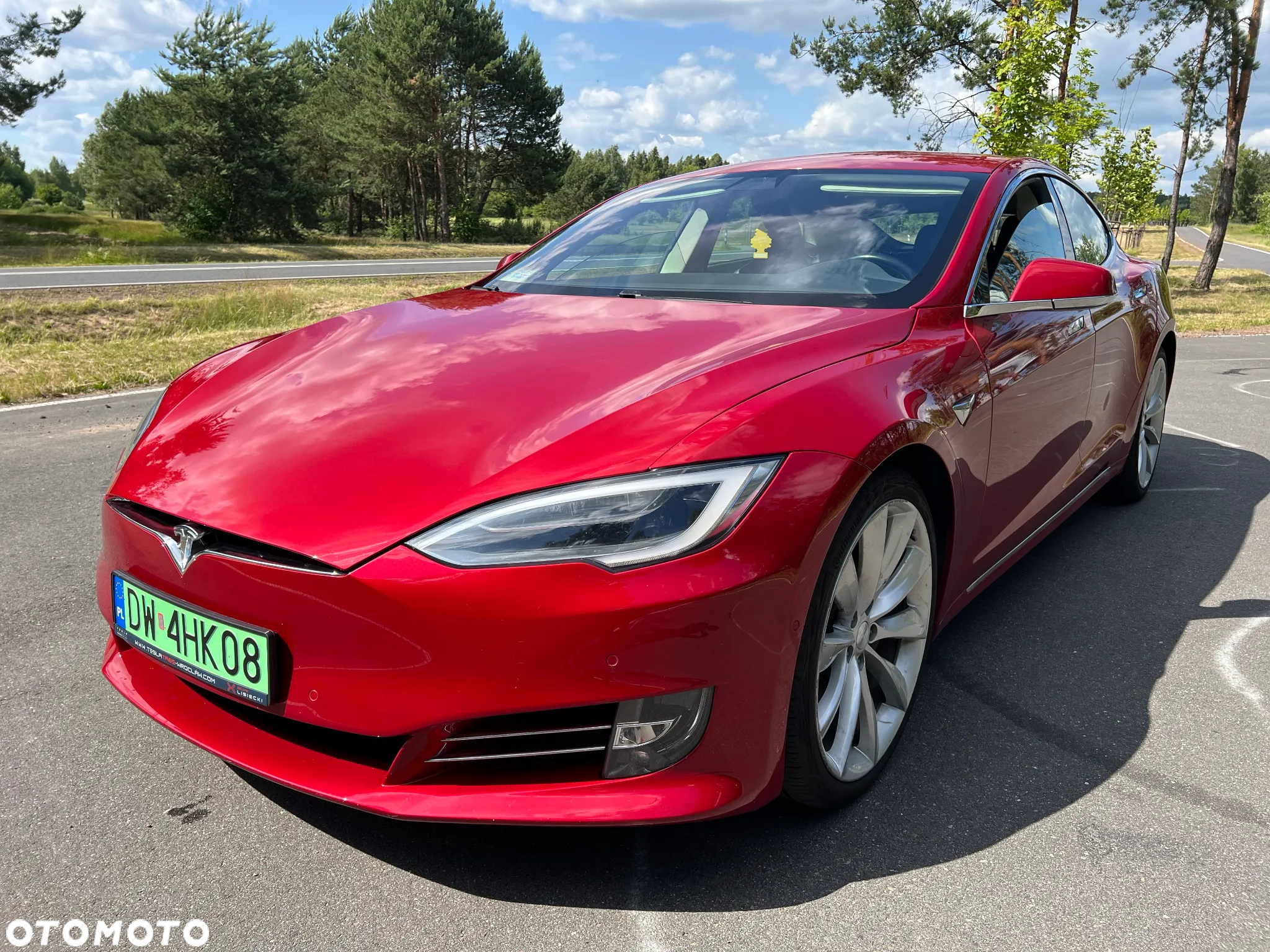 Tesla Model S - 10