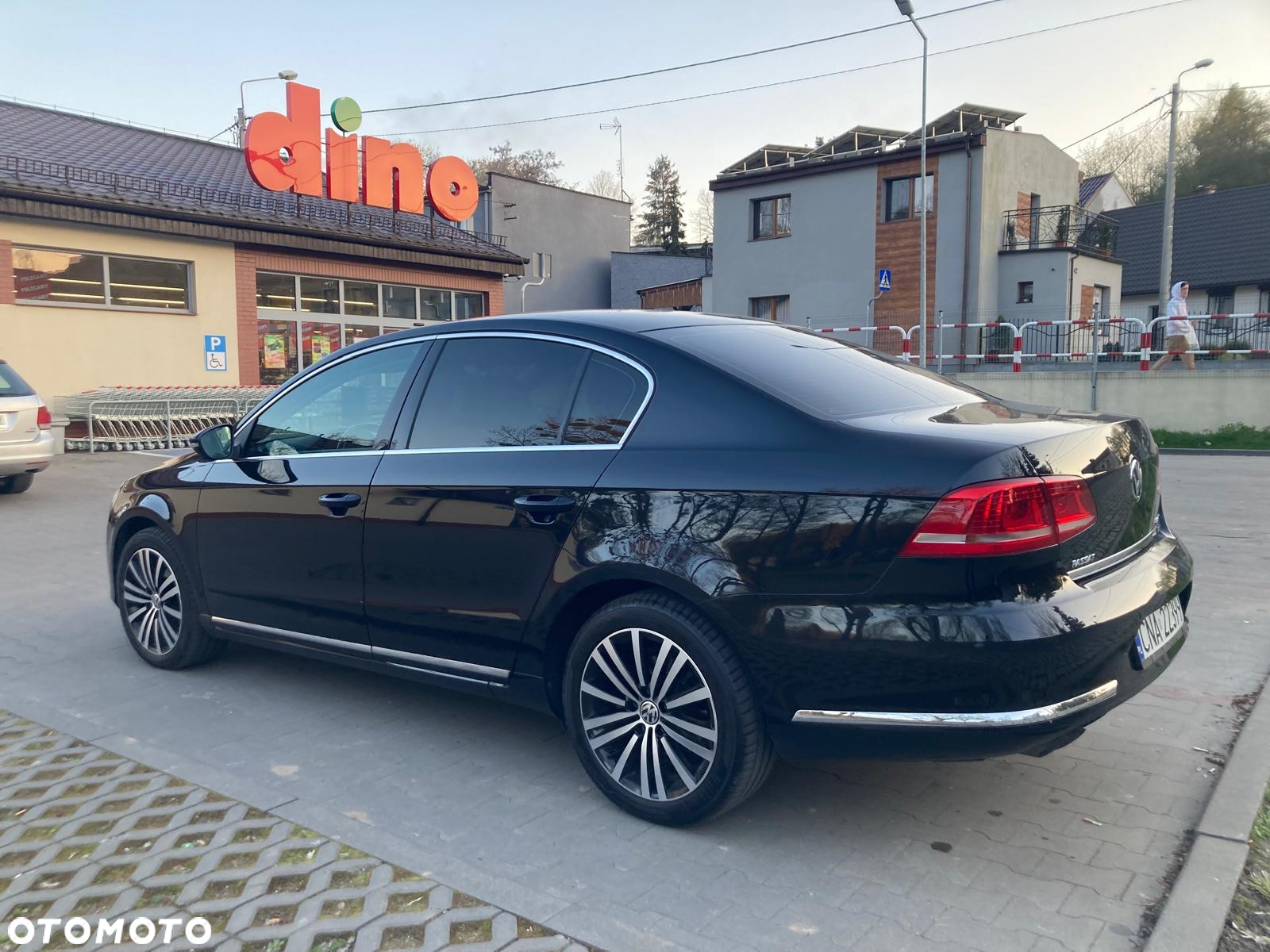 Volkswagen Passat 2.0 TDI Comfortline DSG - 4