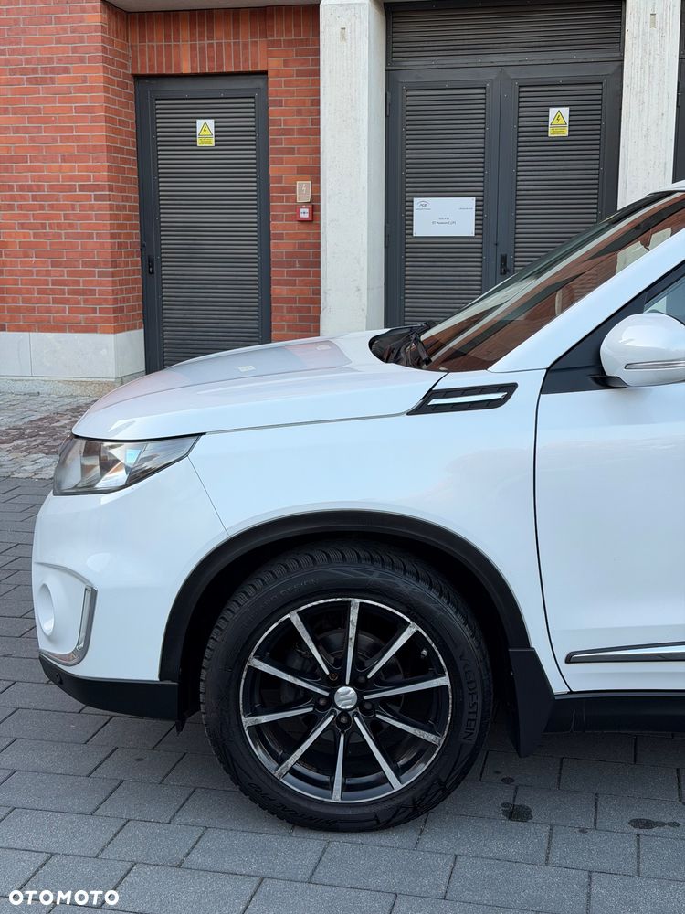 Suzuki Vitara 1.6 XLED 2WD - 33