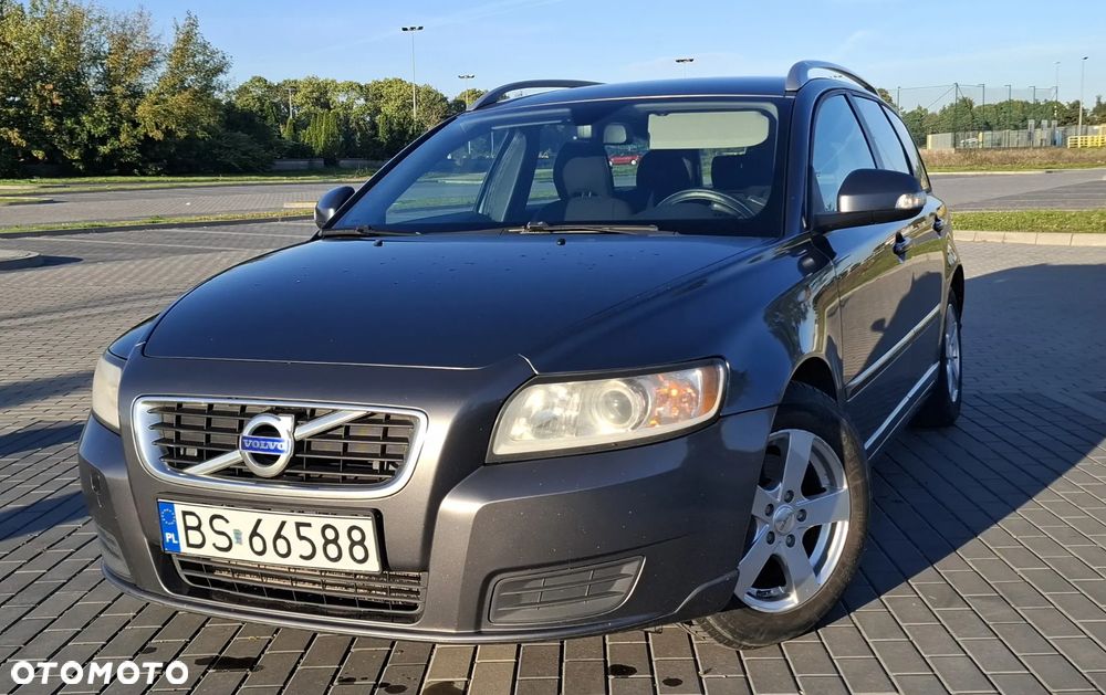 Volvo V50 D2 Momentum Start-Stop - 1