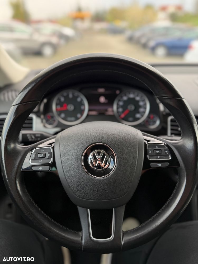 Volkswagen Touareg 3.0 V6 TDI SCR Blue Motion DPF Automatik - 9