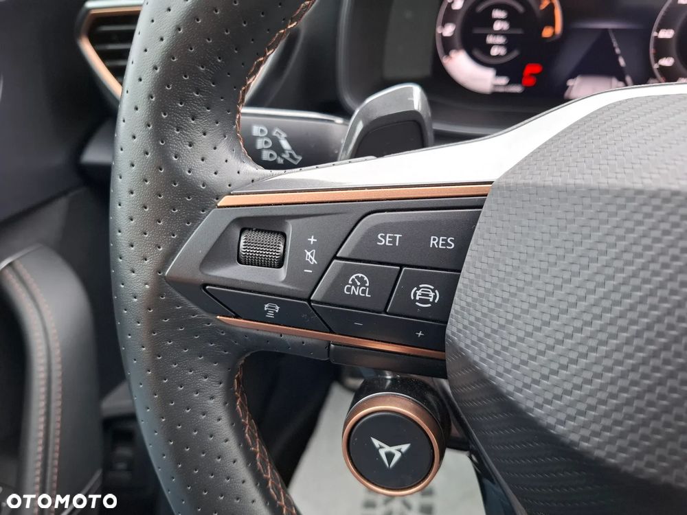 Cupra Formentor 1.5 eTSI DSG - 17