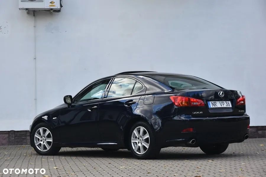 Lexus IS 250 Prestige - 11