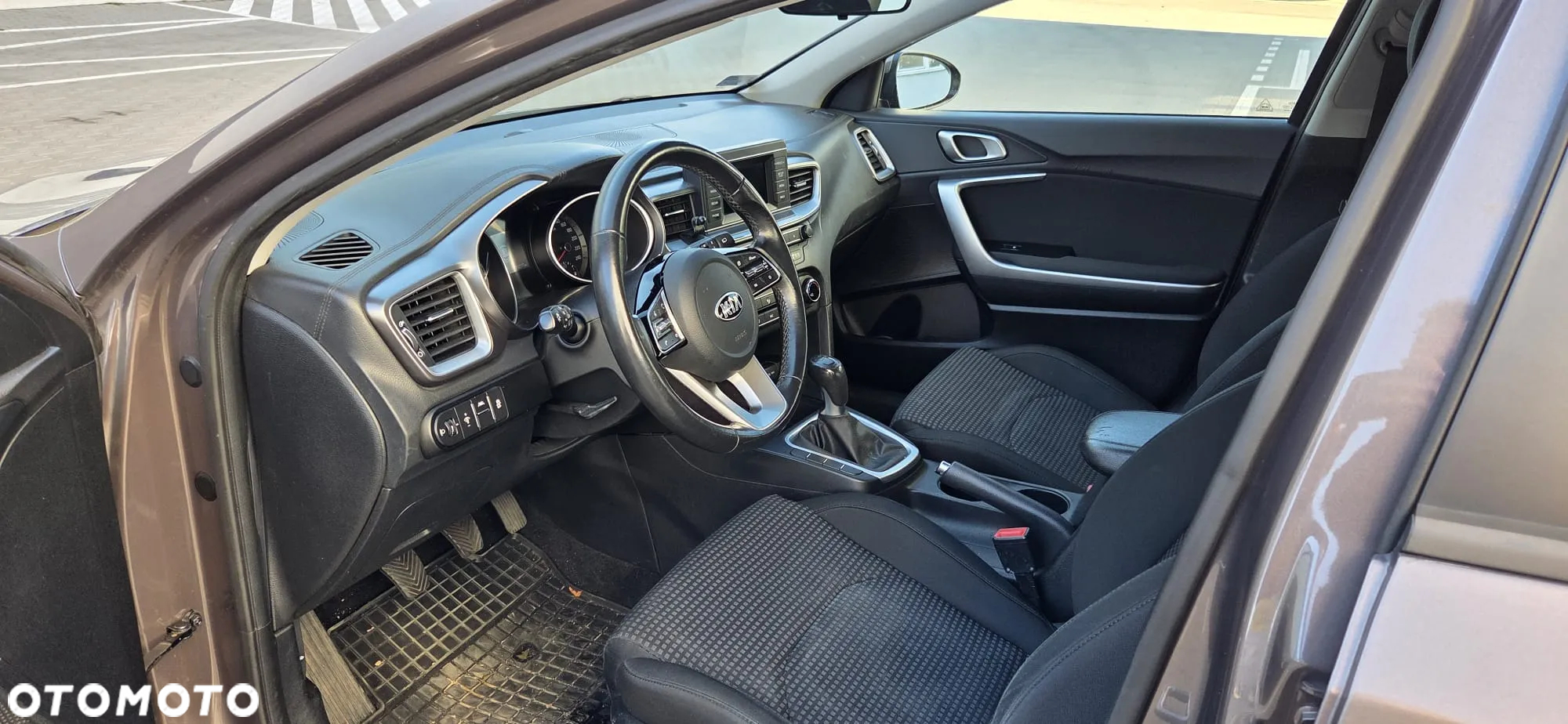 Kia Ceed 1.4 L - 2