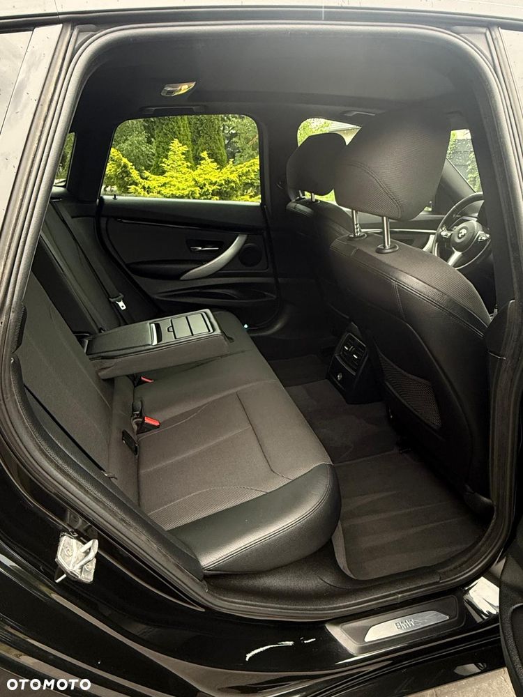 BMW Seria 3 - 12