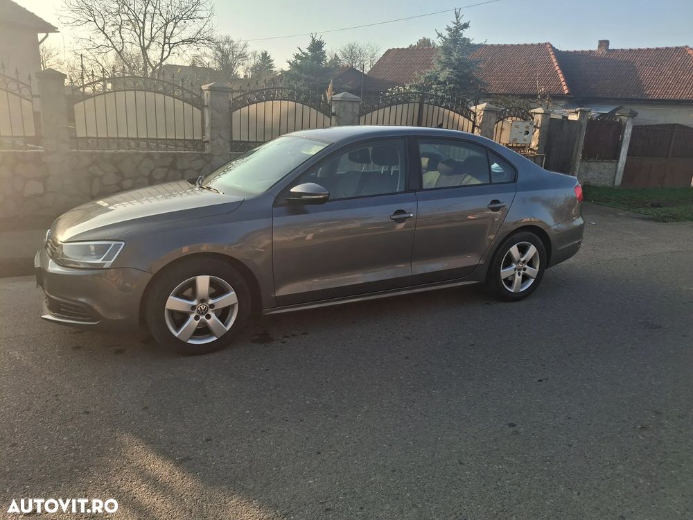 Volkswagen Jetta 1.6 TDI CR DPF Comfortline - 6